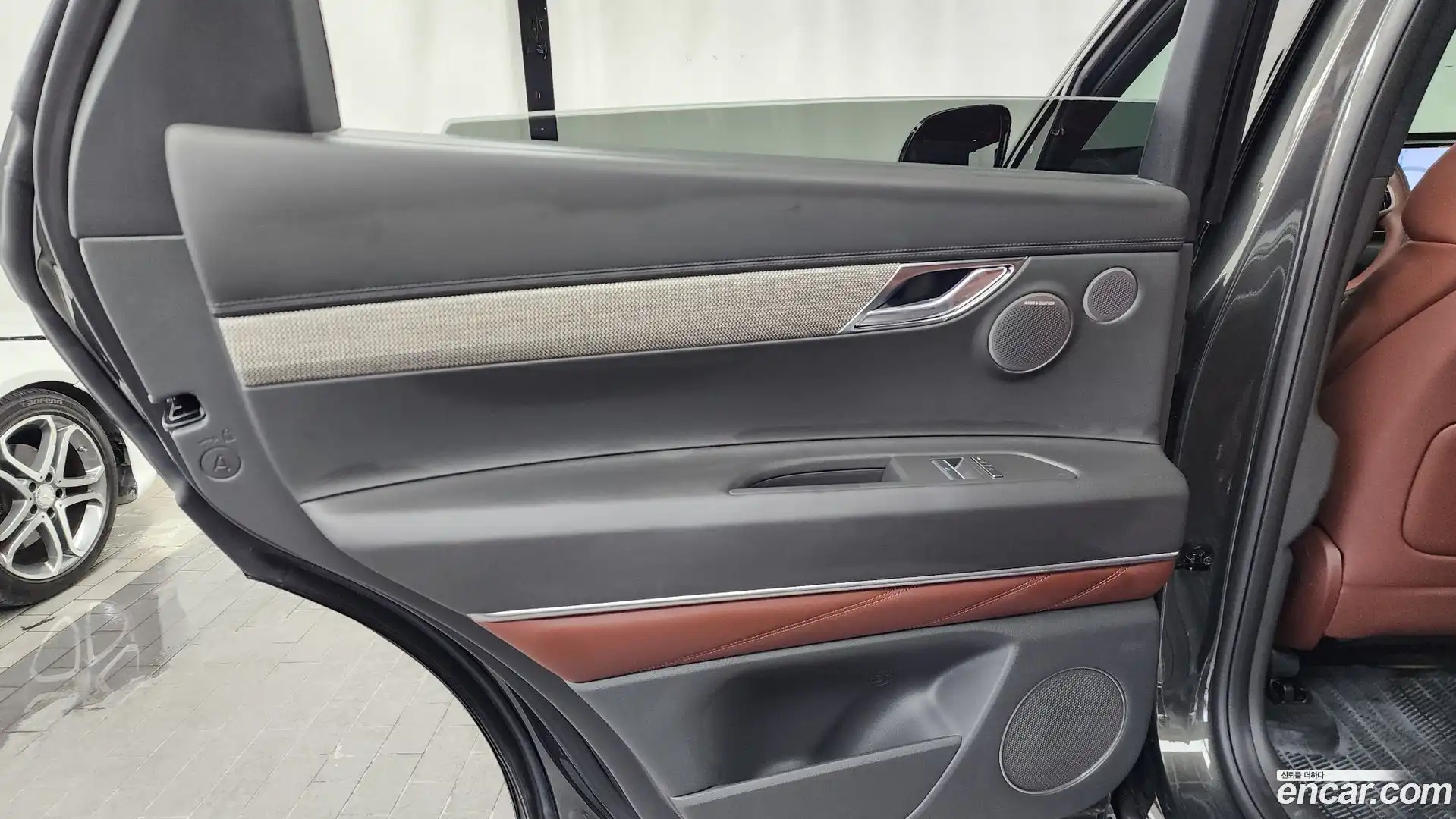 GV80 Genesis 2024.3-INNER-035