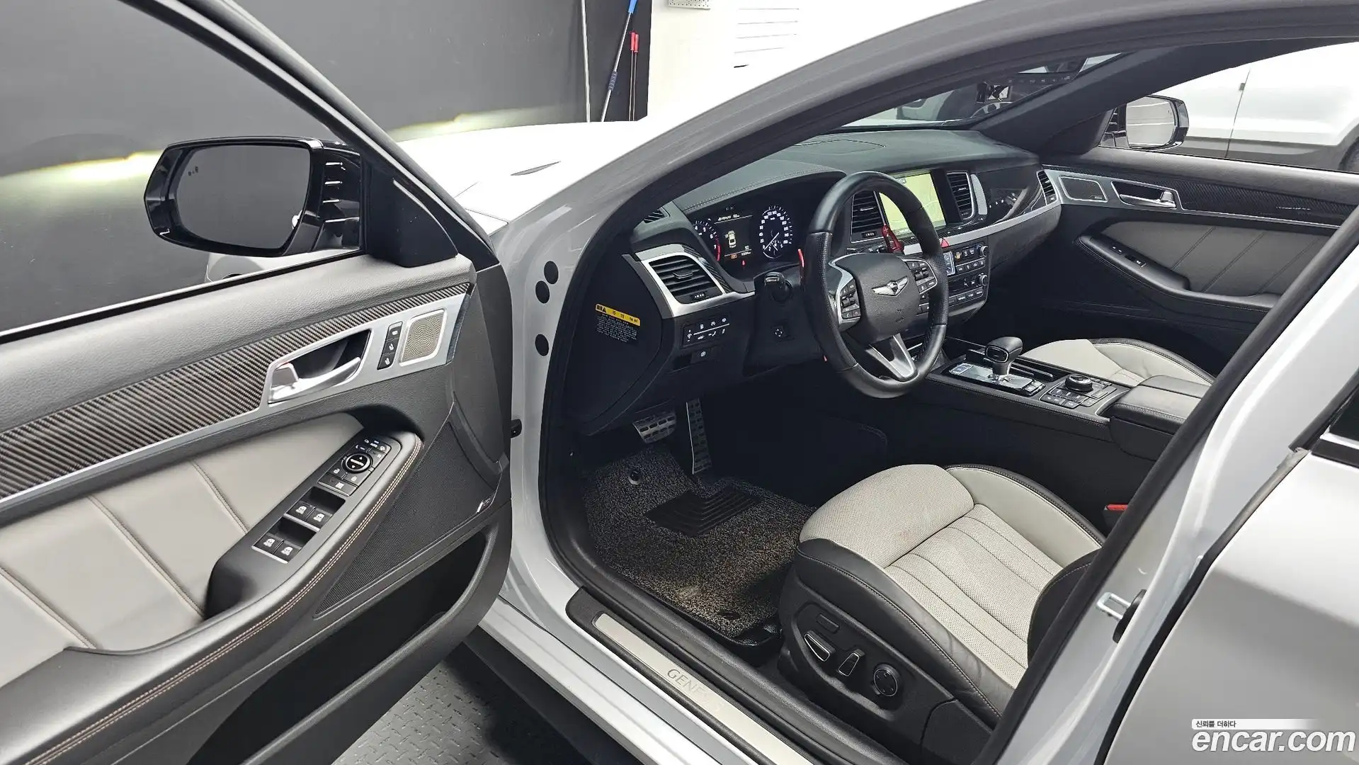 G80 Genesis 2018.6-INNER-010