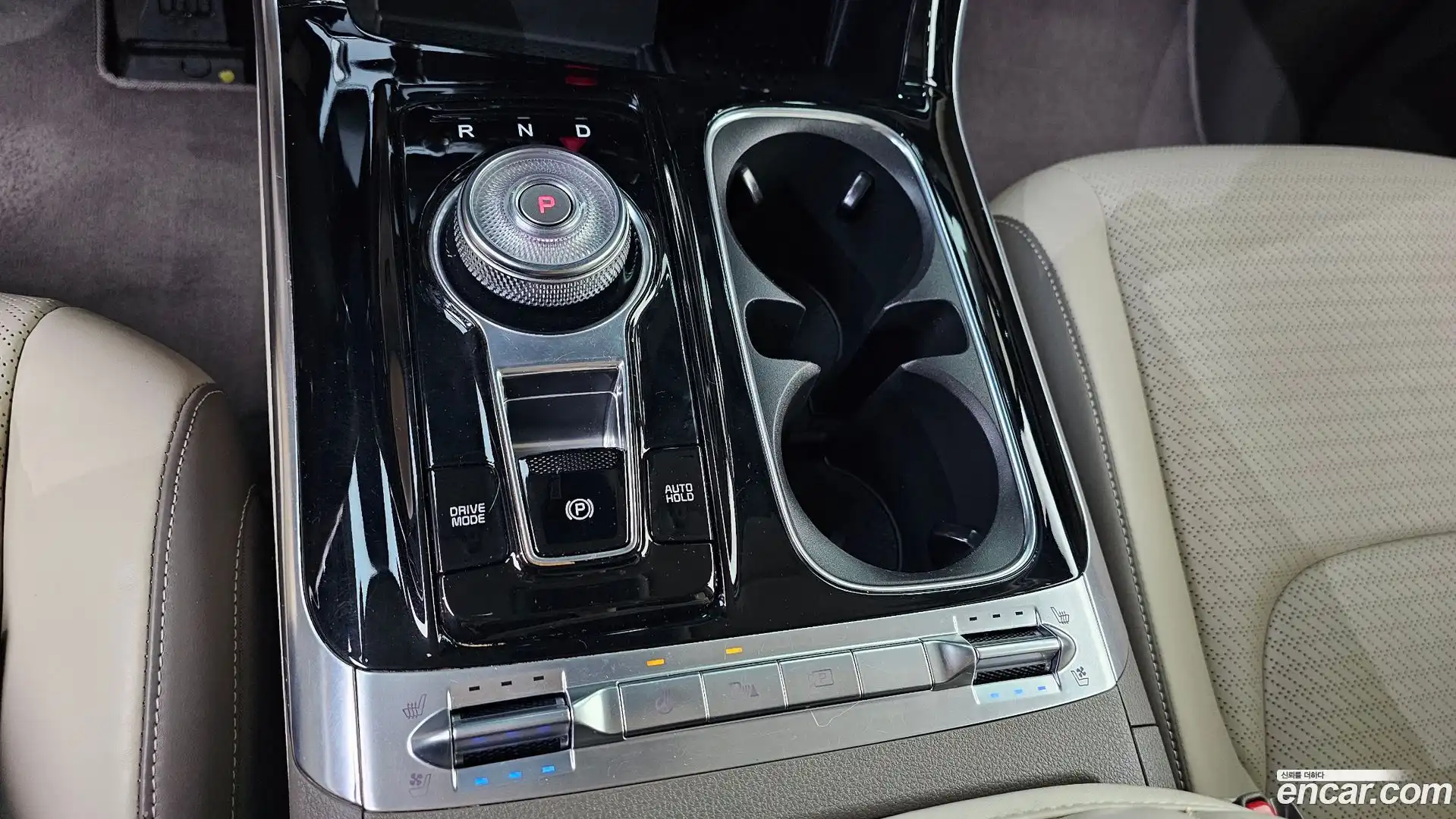 Canival Kia 2021.1-INNER-009