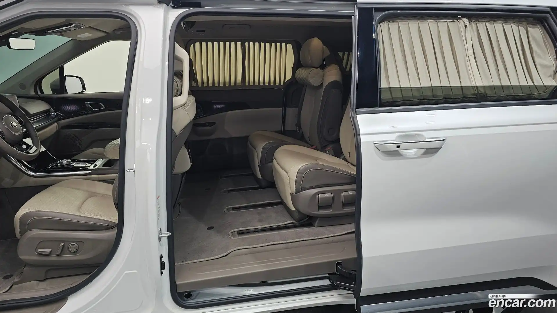 Canival Kia 2021.1-INNER-036