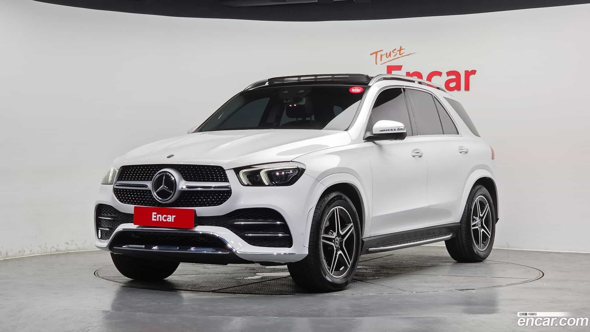 GLE-Class Mercedes-Benz 2020.6-OUTER-001