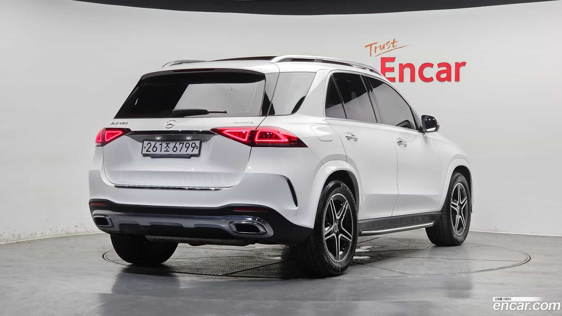 GLE-Class Mercedes-Benz 2020.6-OUTER-002