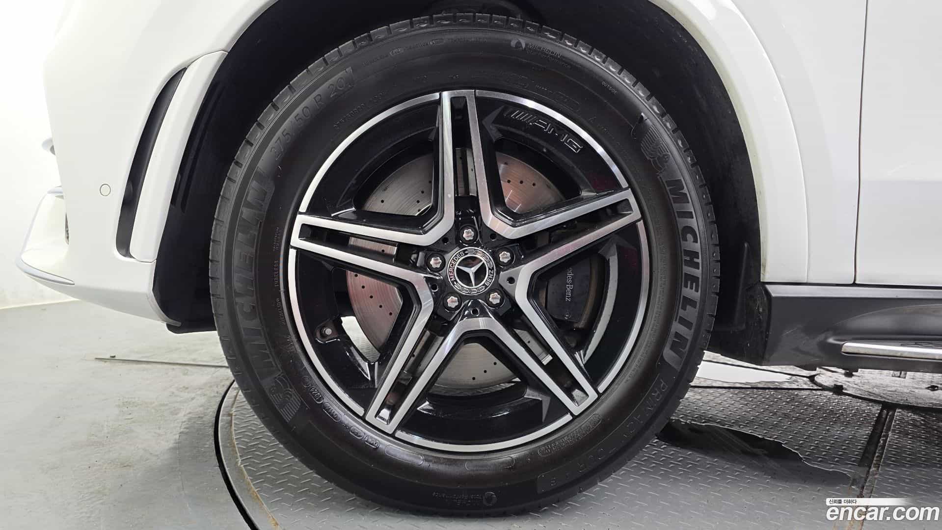 GLE-Class Mercedes-Benz 2020.6-OUTER-005