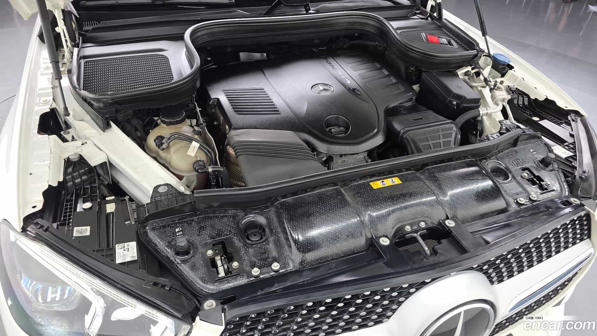 GLE-Class Mercedes-Benz 2020.6-OUTER-006
