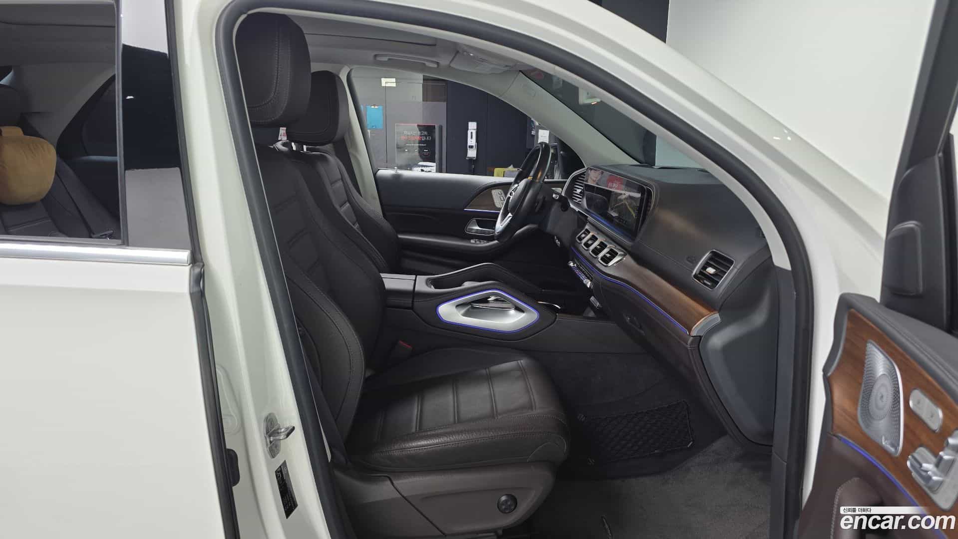 GLE-Class Mercedes-Benz 2020.6-OPTION-015