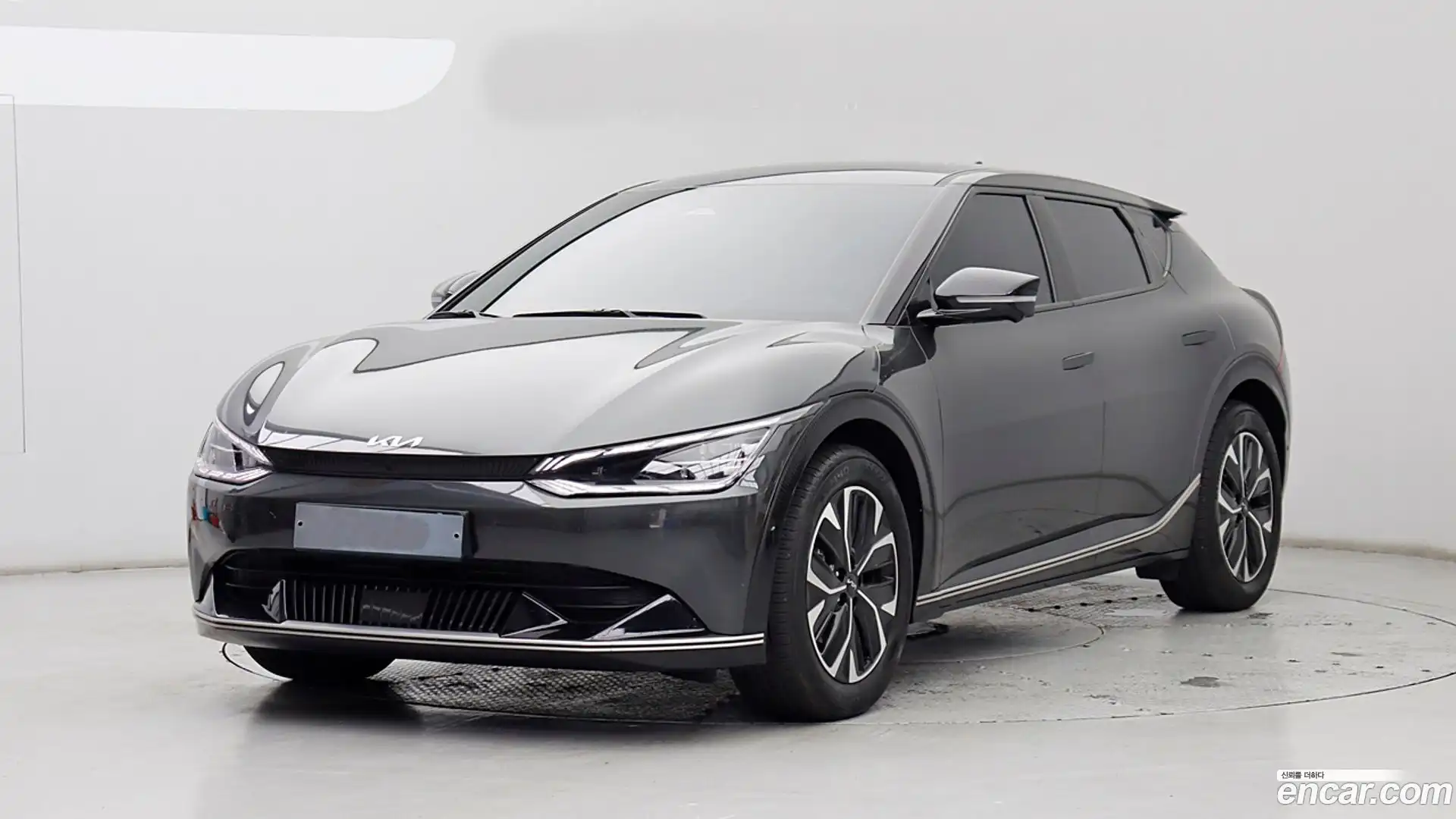 EV6 Kia 2023.9-OUTER-001