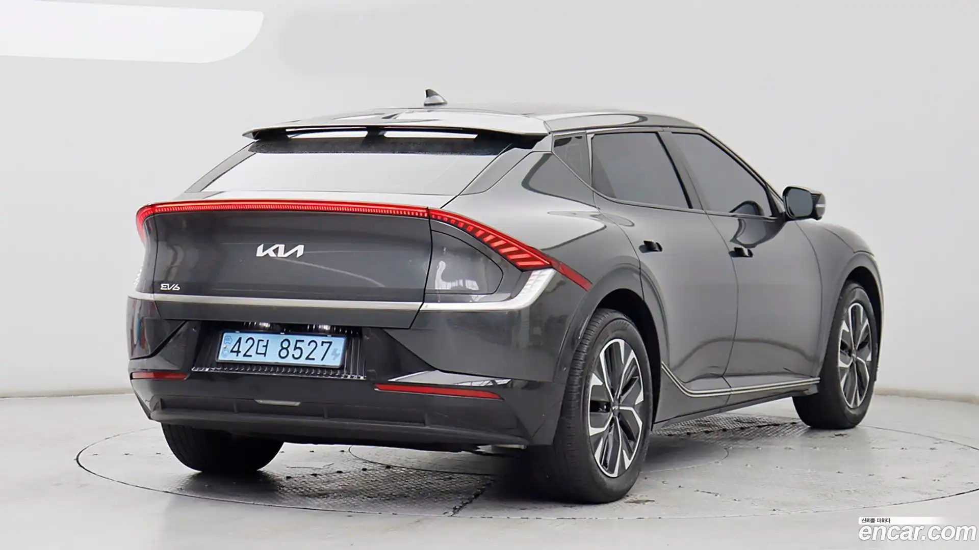 EV6 Kia 2023.9-OUTER-002