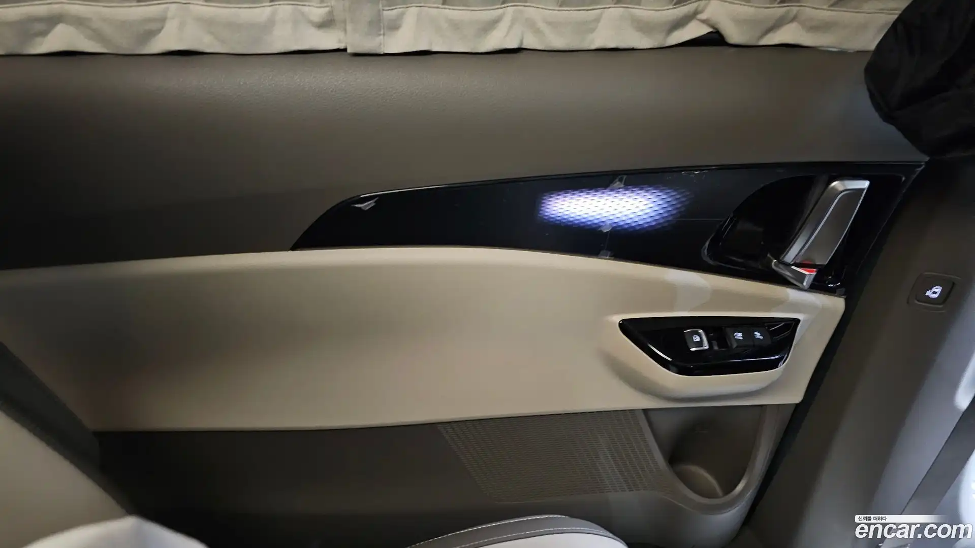 Canival Kia 2021.0-INNER-035