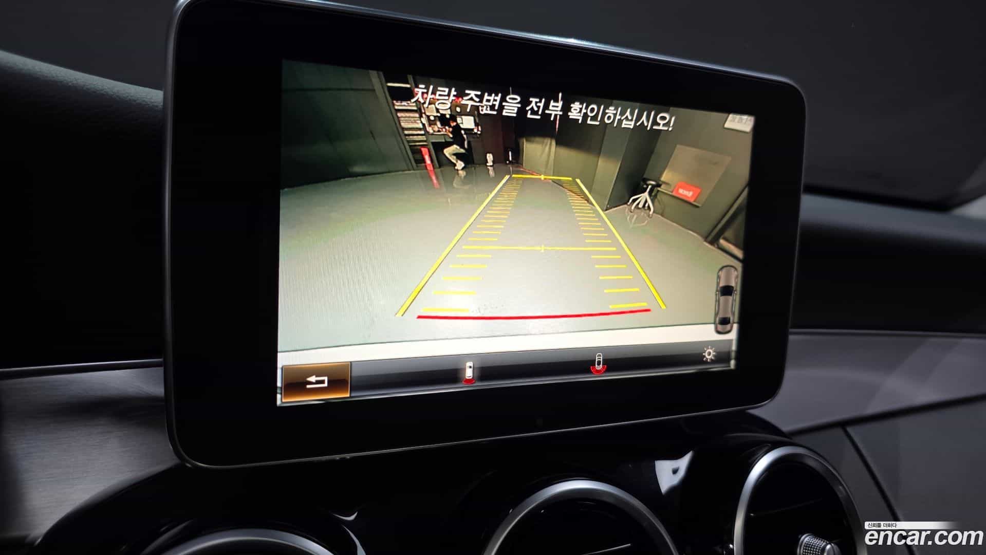 C-Class Mercedes-Benz 2017.1-OPTION-019