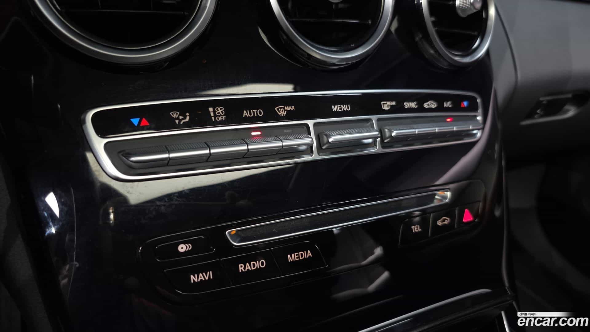 C-Class Mercedes-Benz 2017.1-OPTION-020