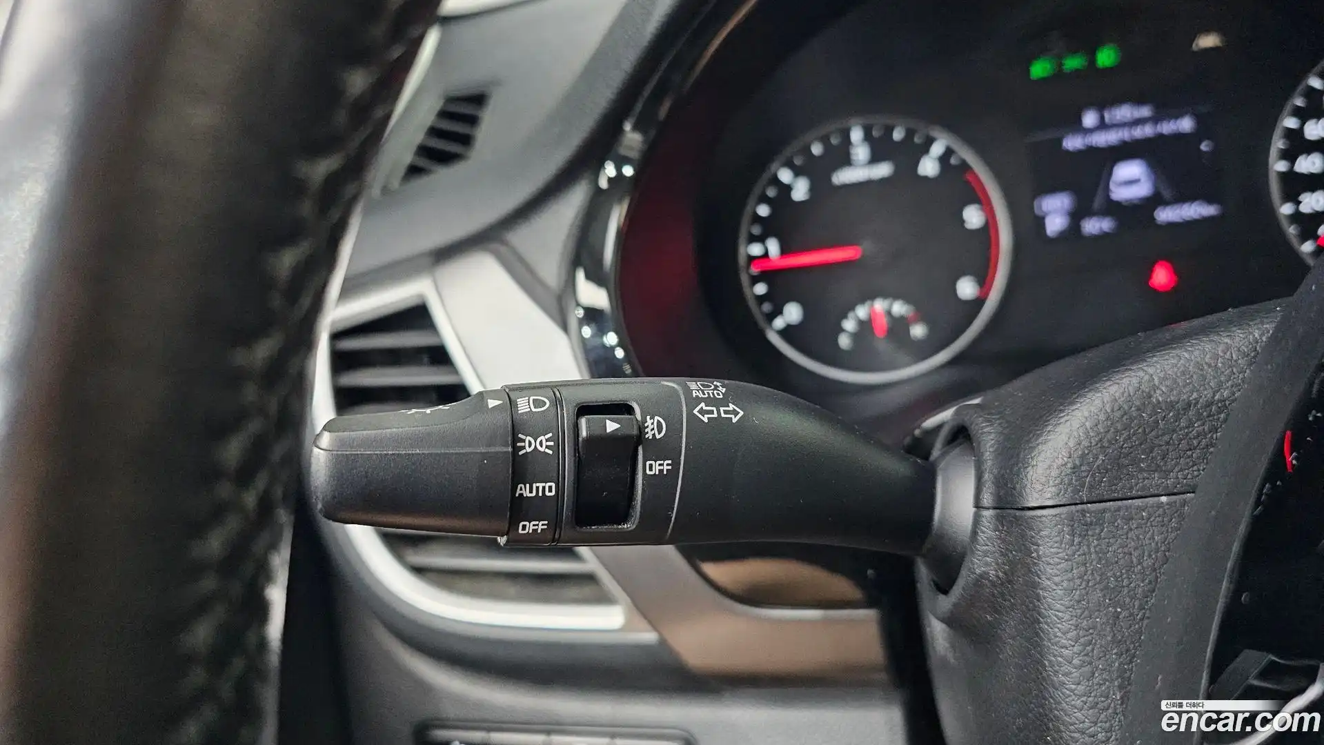 Seltos Kia 2019.8-OPTION-022