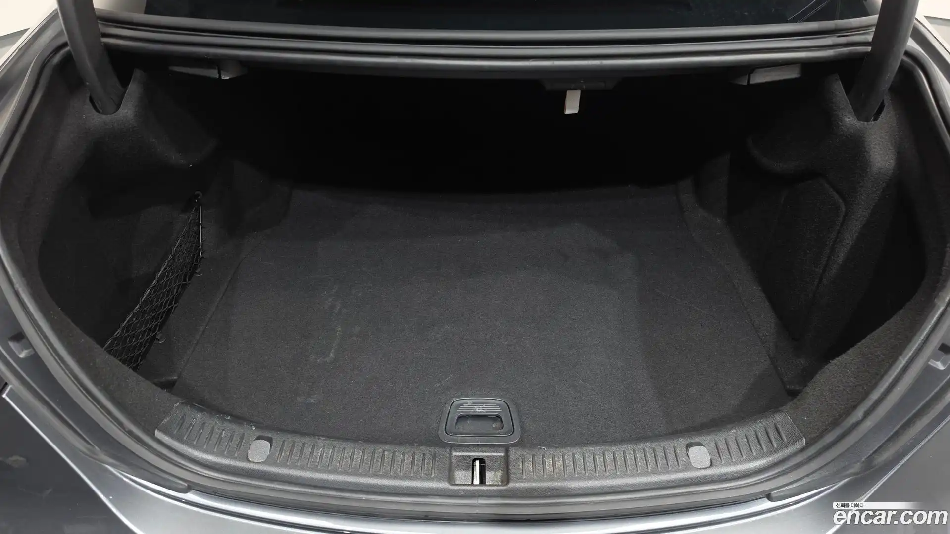 E-Class Mercedes-Benz 2022.1-OPTION-022