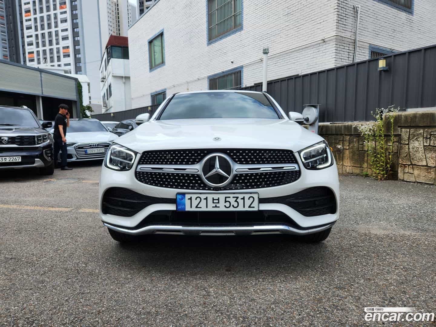 GLC-Class Mercedes-Benz 2022.6-OUTER-003
