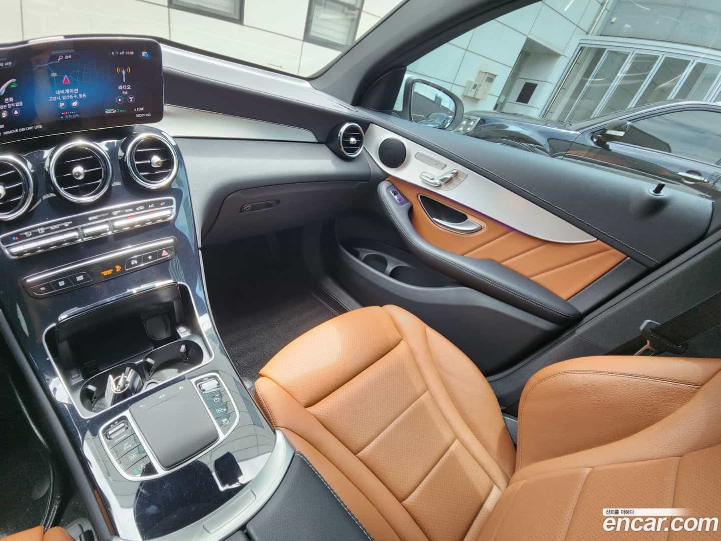 GLC-Class Mercedes-Benz 2022.6-OPTION-016