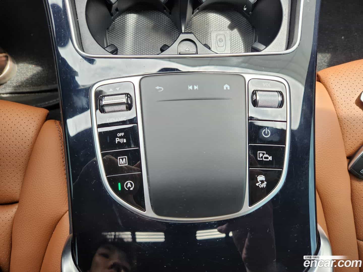 GLC-Class Mercedes-Benz 2022.6-OPTION-018