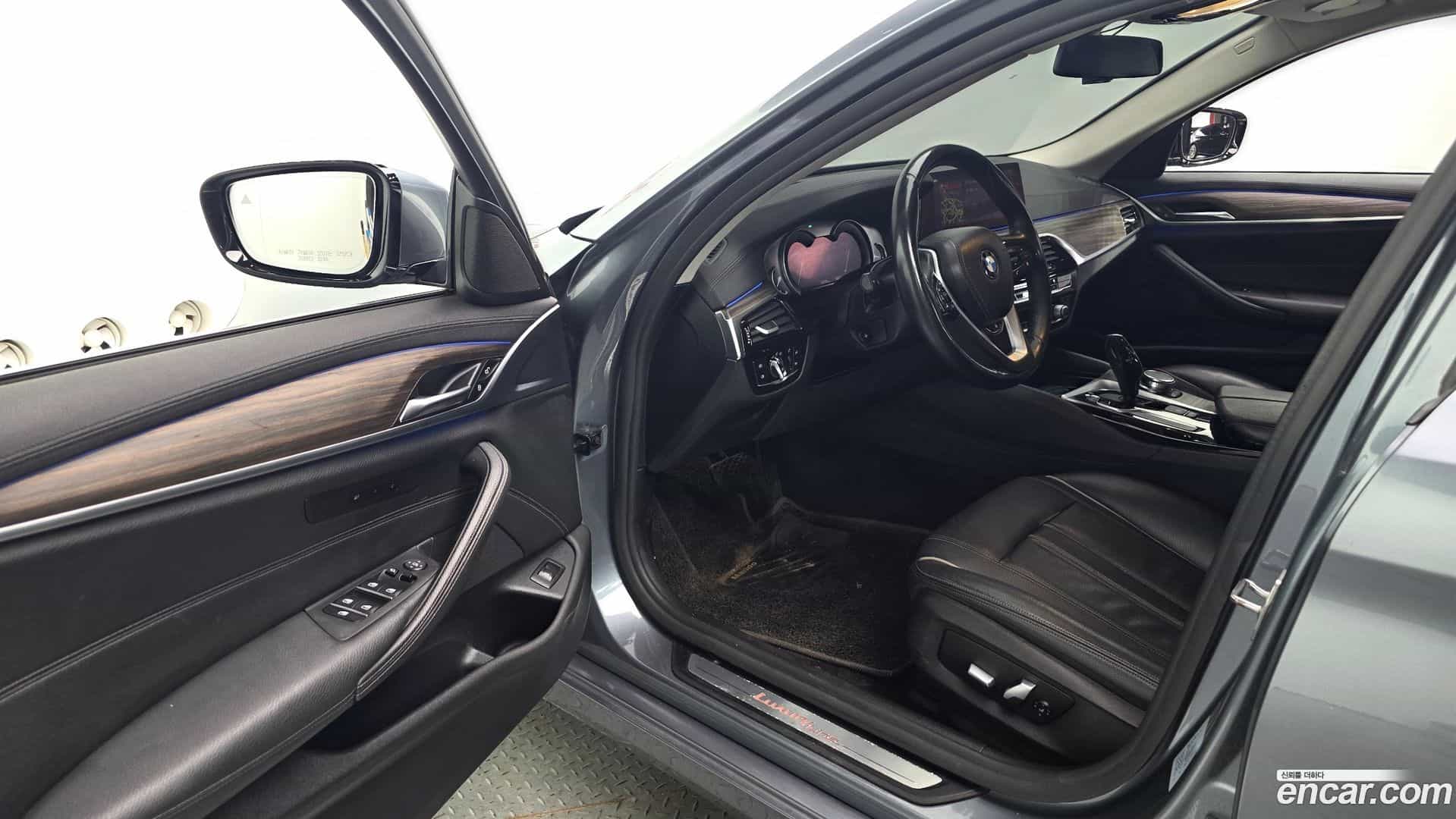 5-Series BMW 2019.3-INNER-010