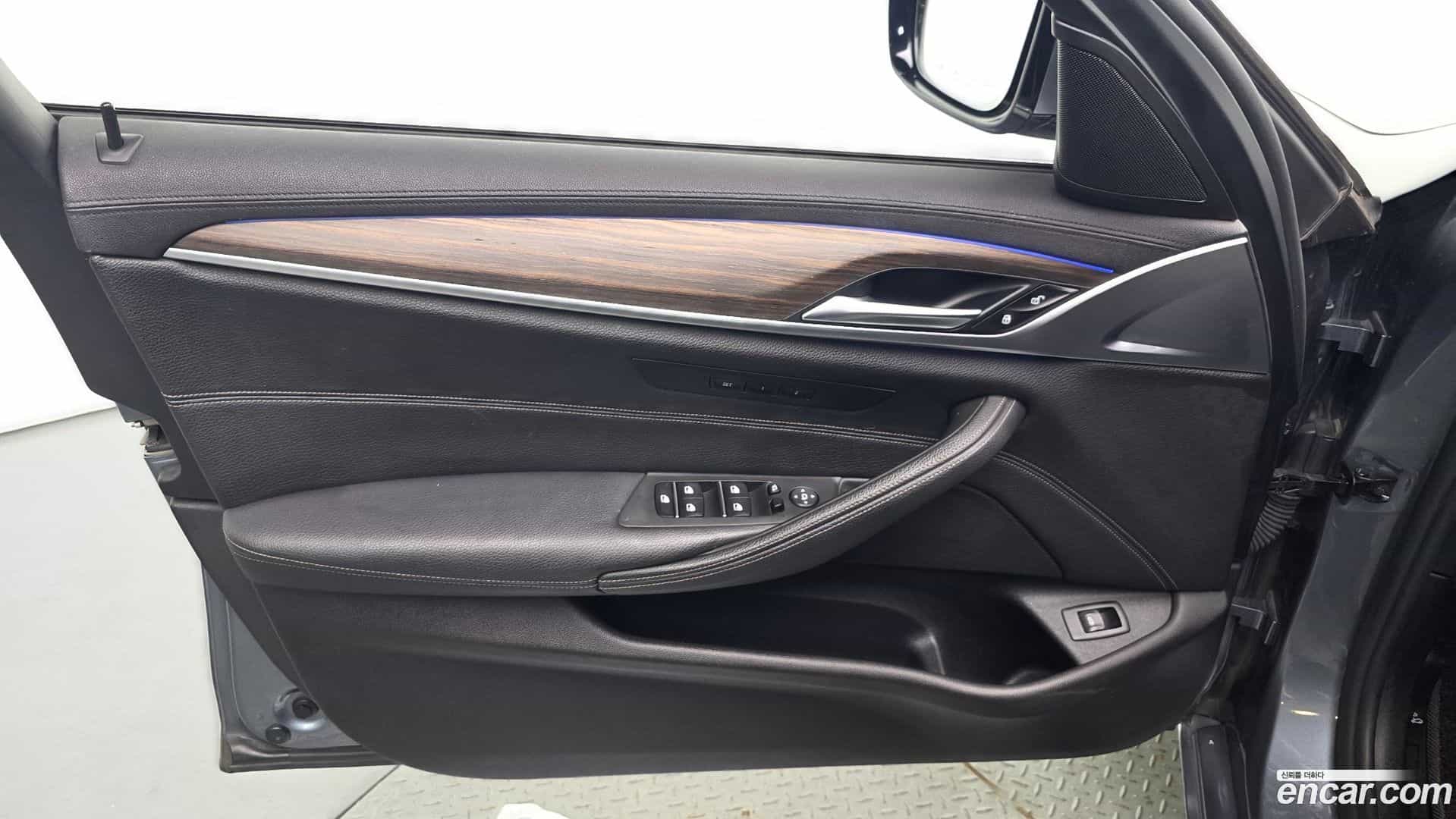 5-Series BMW 2019.3-INNER-034
