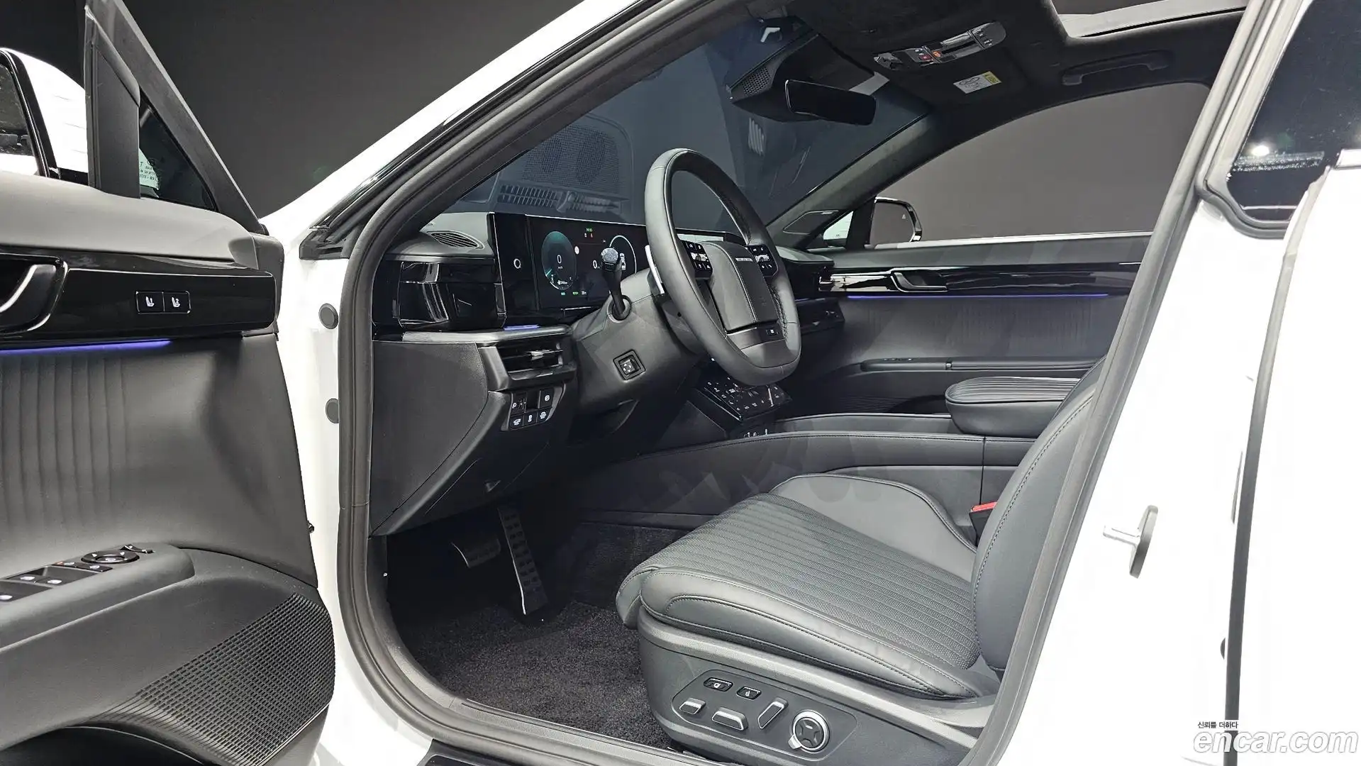 Grandeur Hyundai 2026.2-INNER-010