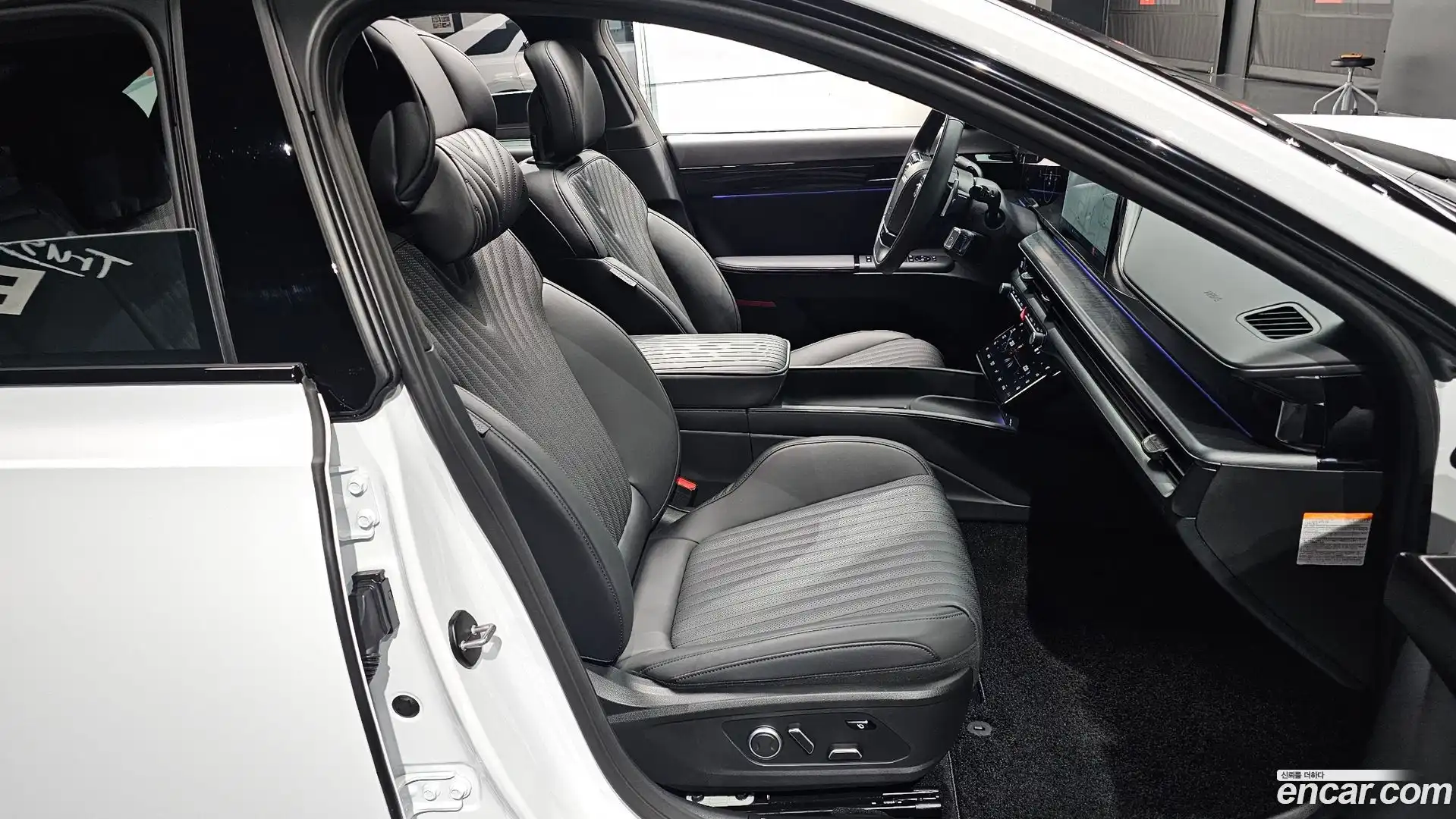 Grandeur Hyundai 2026.2-INNER-036