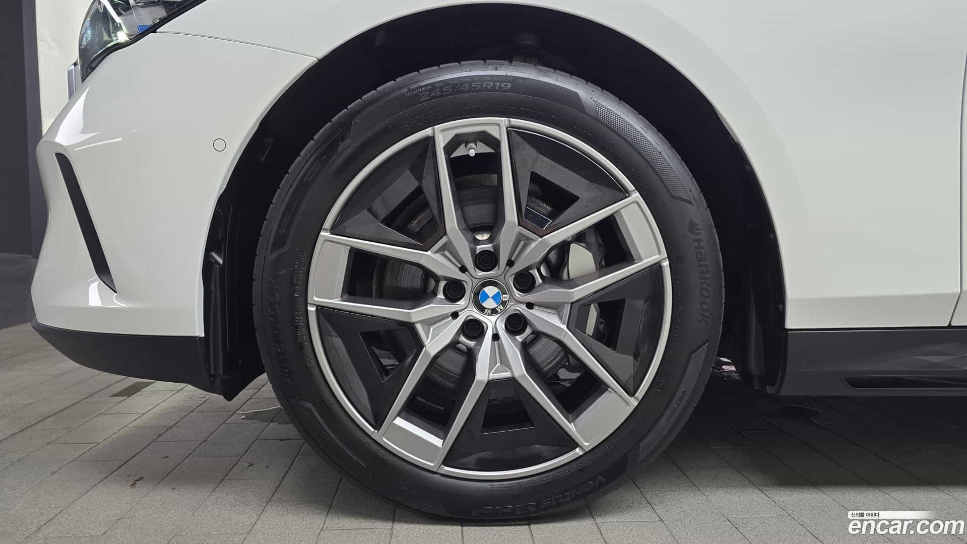 5-Series BMW 2023.11-OUTER-005
