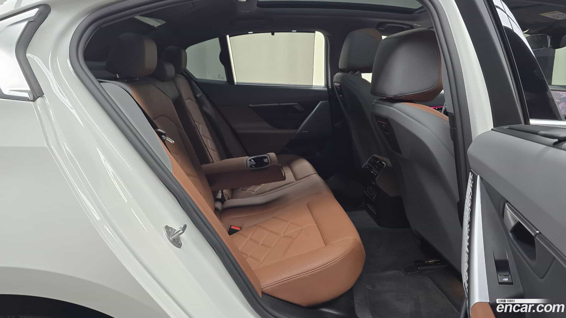 5-Series BMW 2023.11-OPTION-015