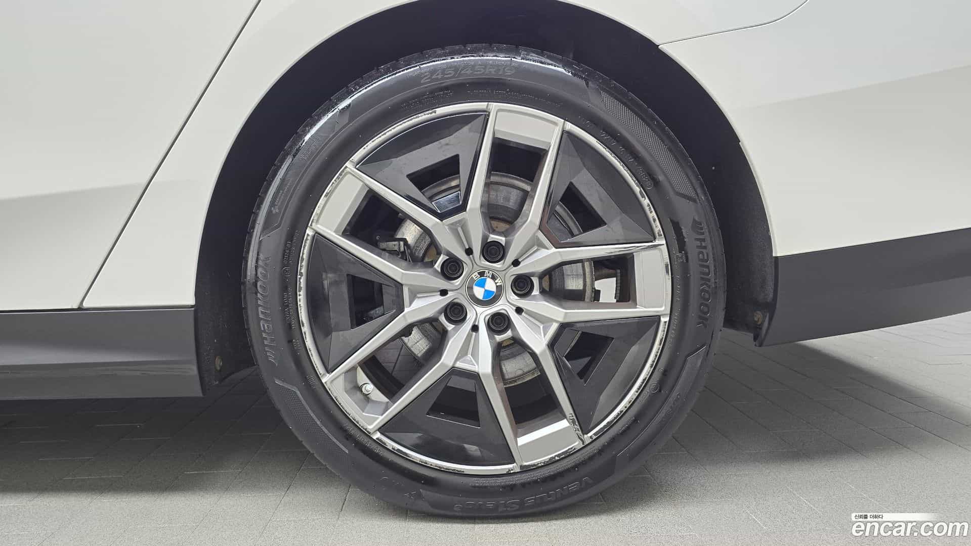 5-Series BMW 2023.11-OUTER-031
