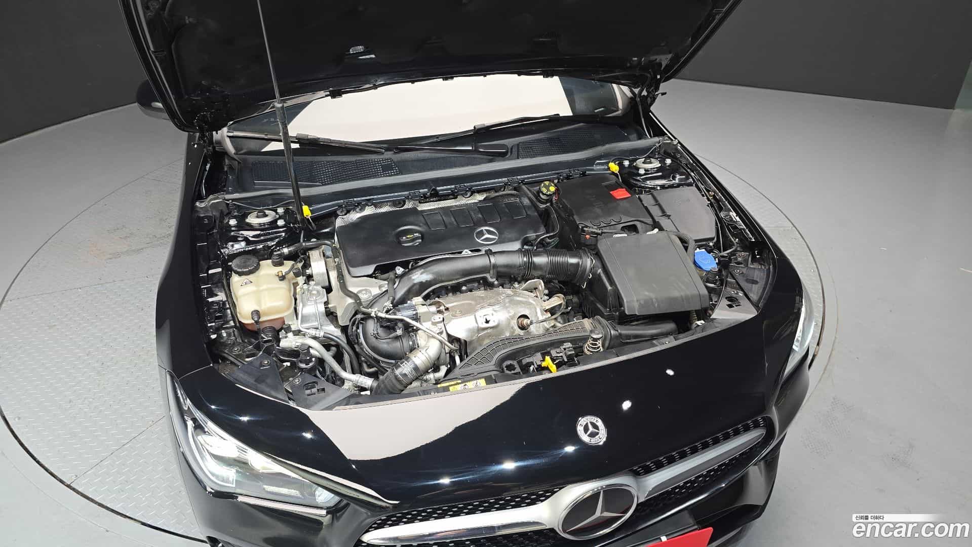CLA-Class Mercedes-Benz 2023.2-OUTER-006