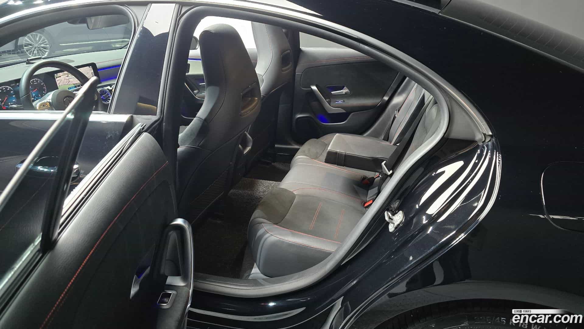 CLA-Class Mercedes-Benz 2023.2-OPTION-015