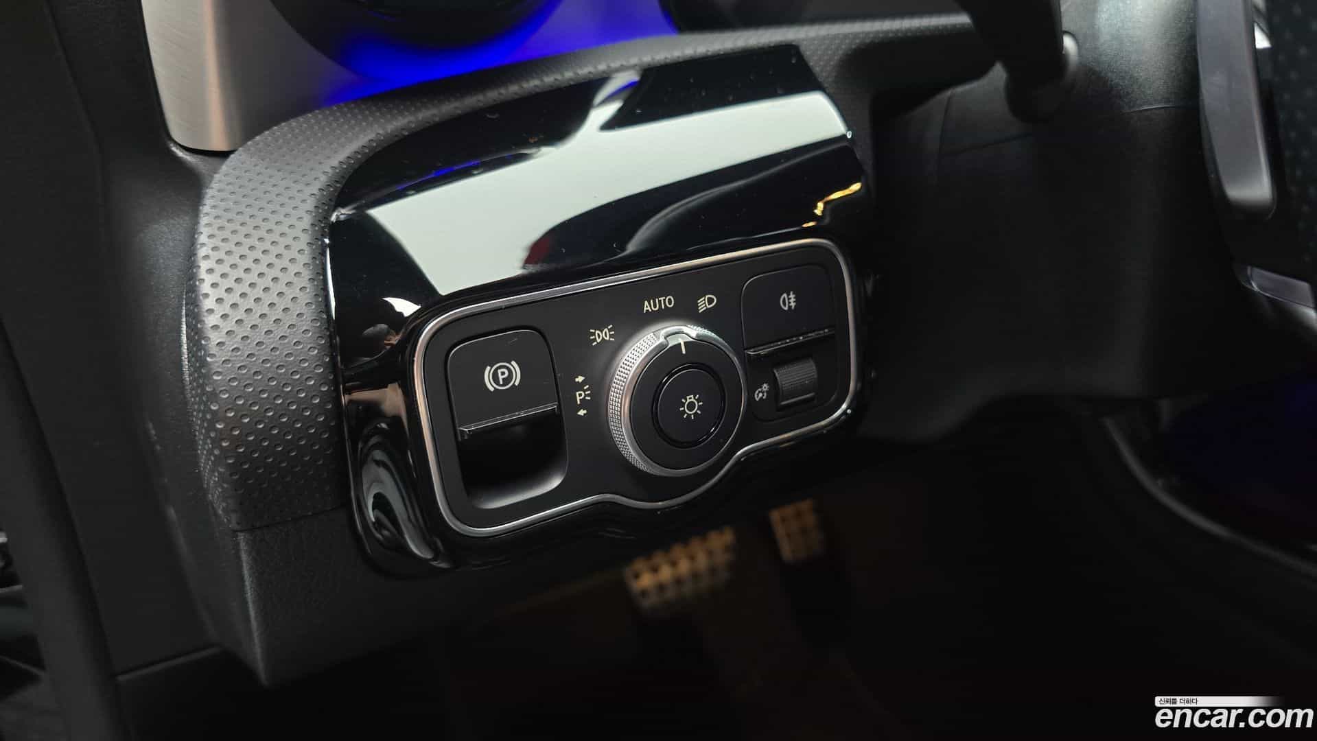 CLA-Class Mercedes-Benz 2023.2-OPTION-019
