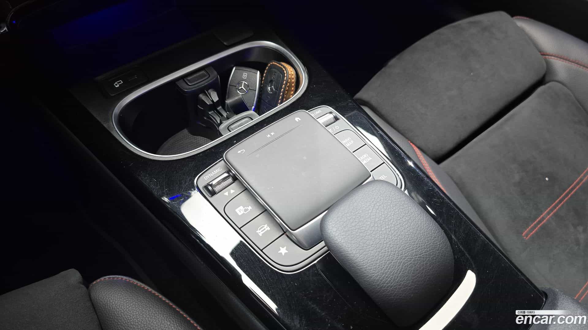 CLA-Class Mercedes-Benz 2023.2-OPTION-022