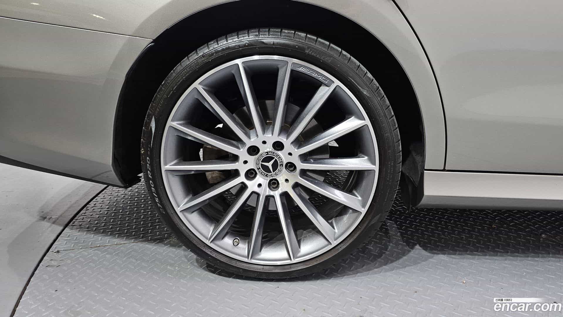 E-Class Mercedes-Benz 2022.4-OUTER-005