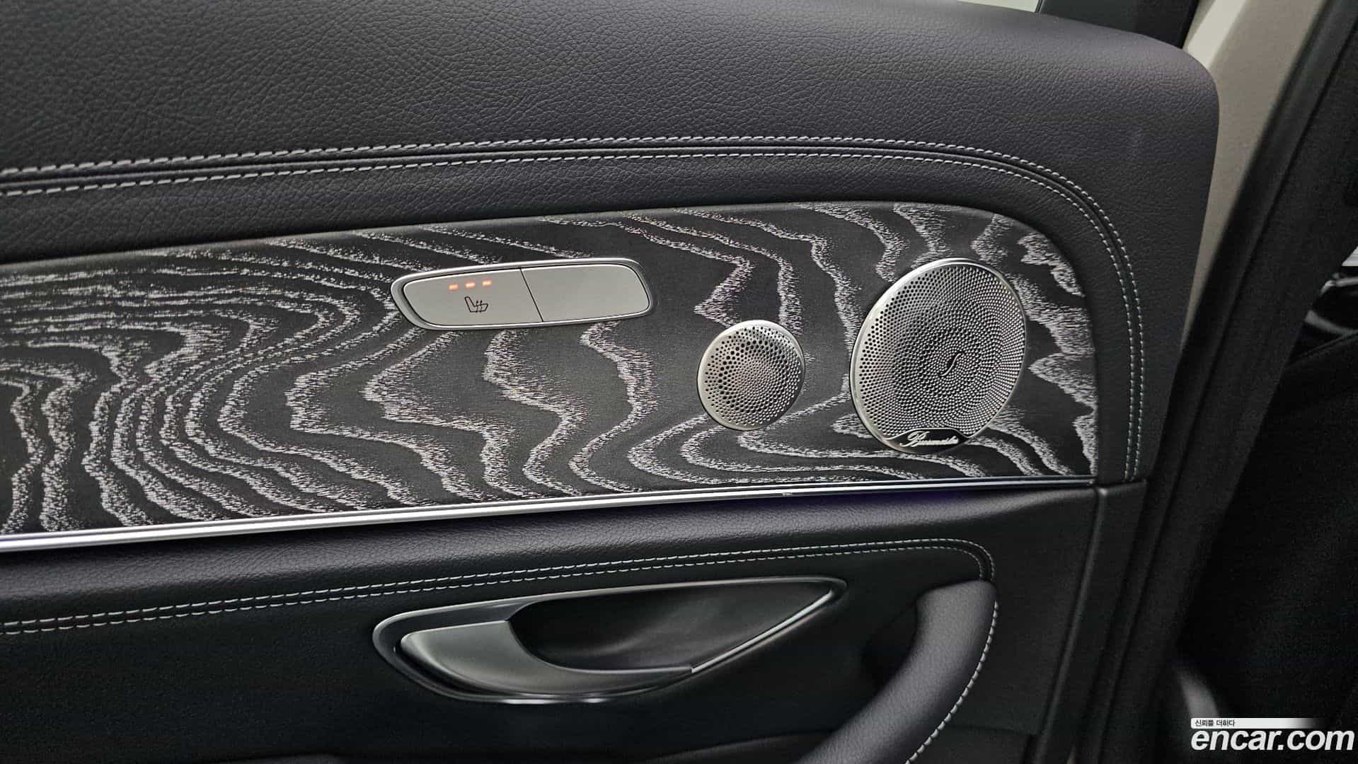 E-Class Mercedes-Benz 2022.4-OPTION-041
