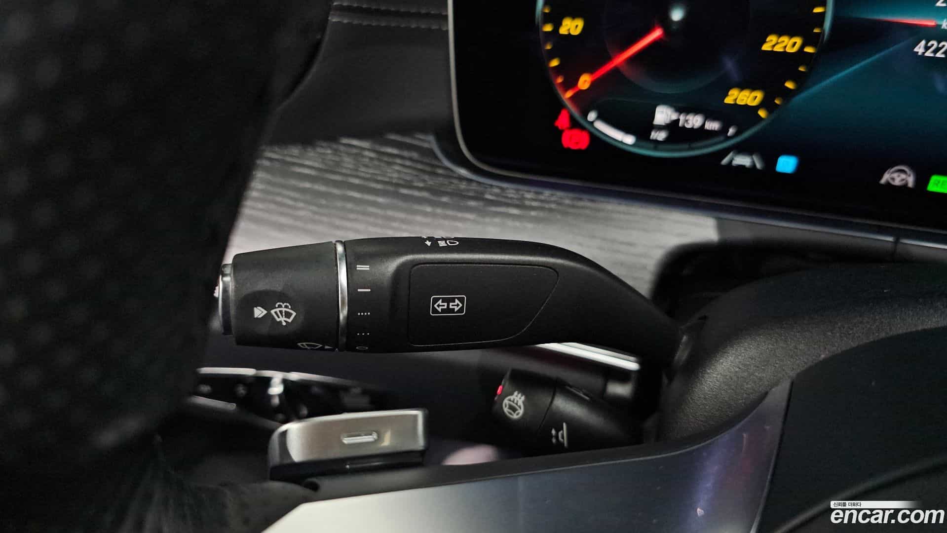 E-Class Mercedes-Benz 2022.4-OPTION-042