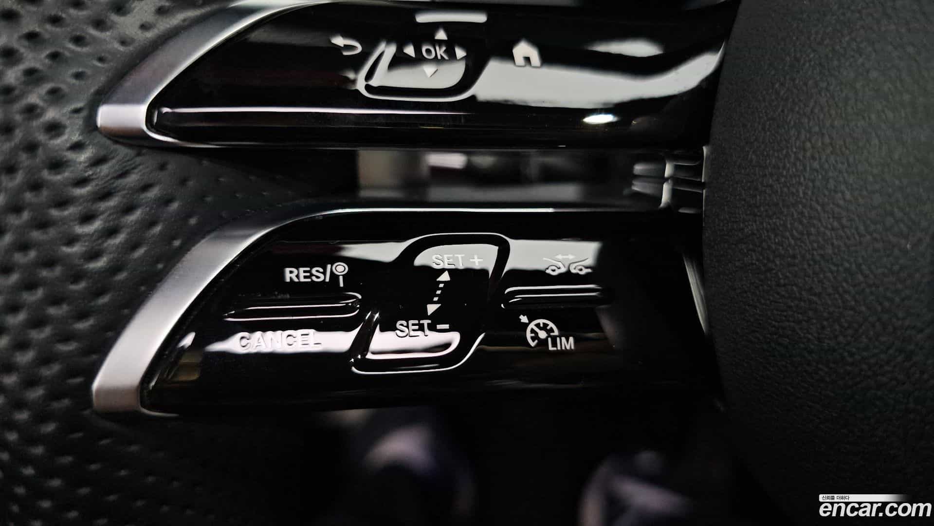 E-Class Mercedes-Benz 2022.4-OPTION-046