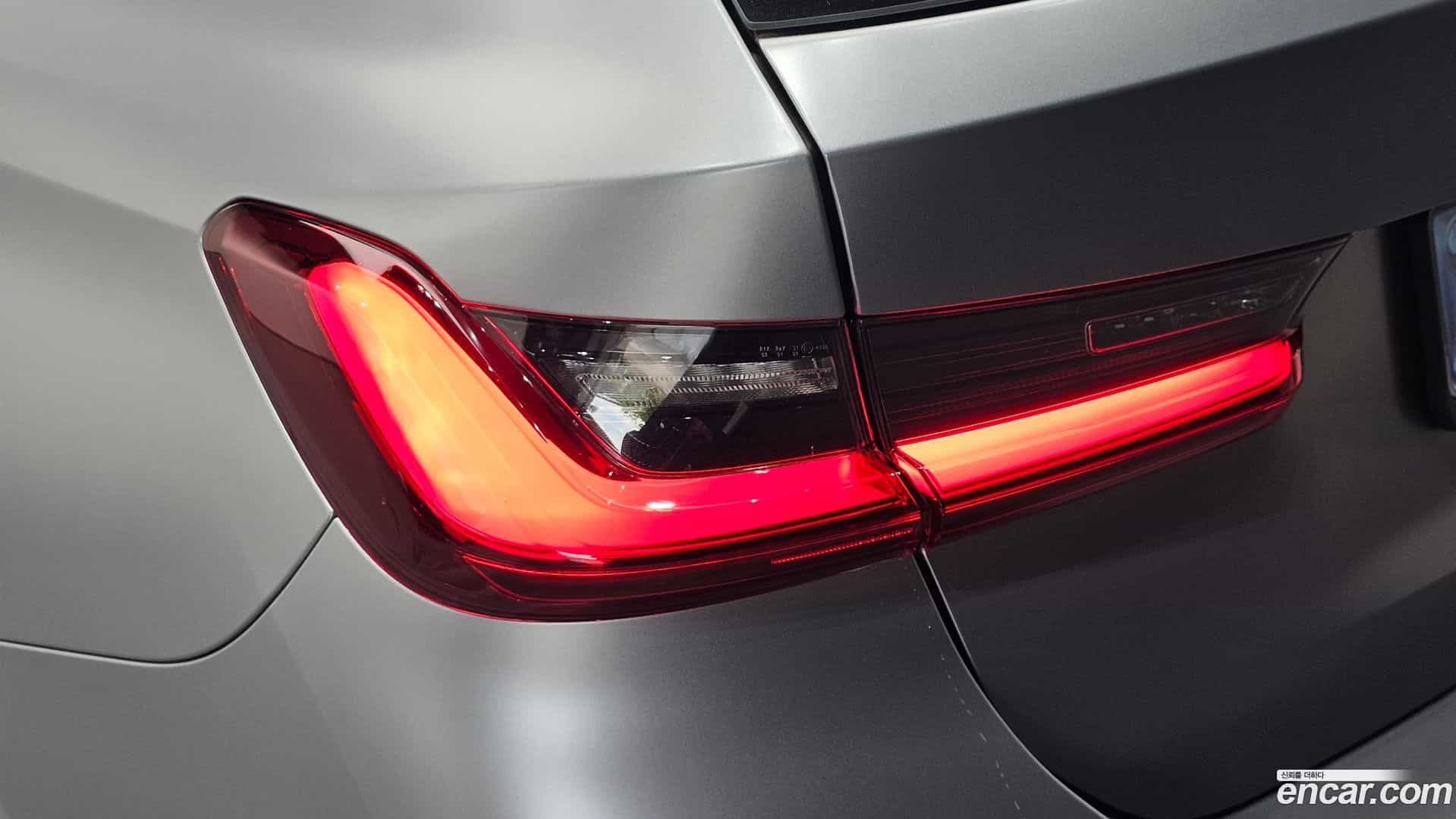3-Series BMW 2025.9-OUTER-033