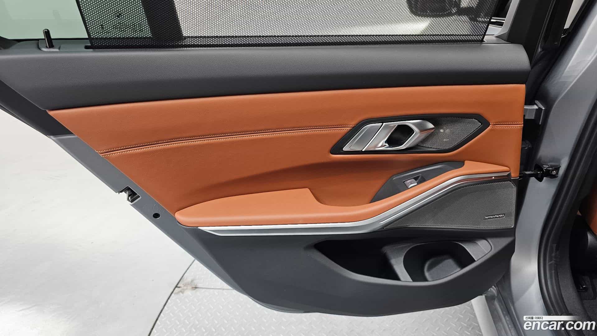 3-Series BMW 2025.9-INNER-035