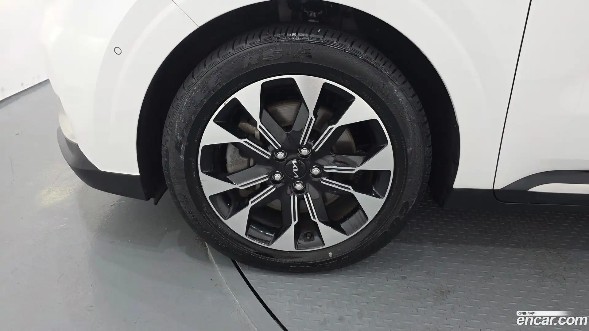 Canival Kia 2023.4-OUTER-005