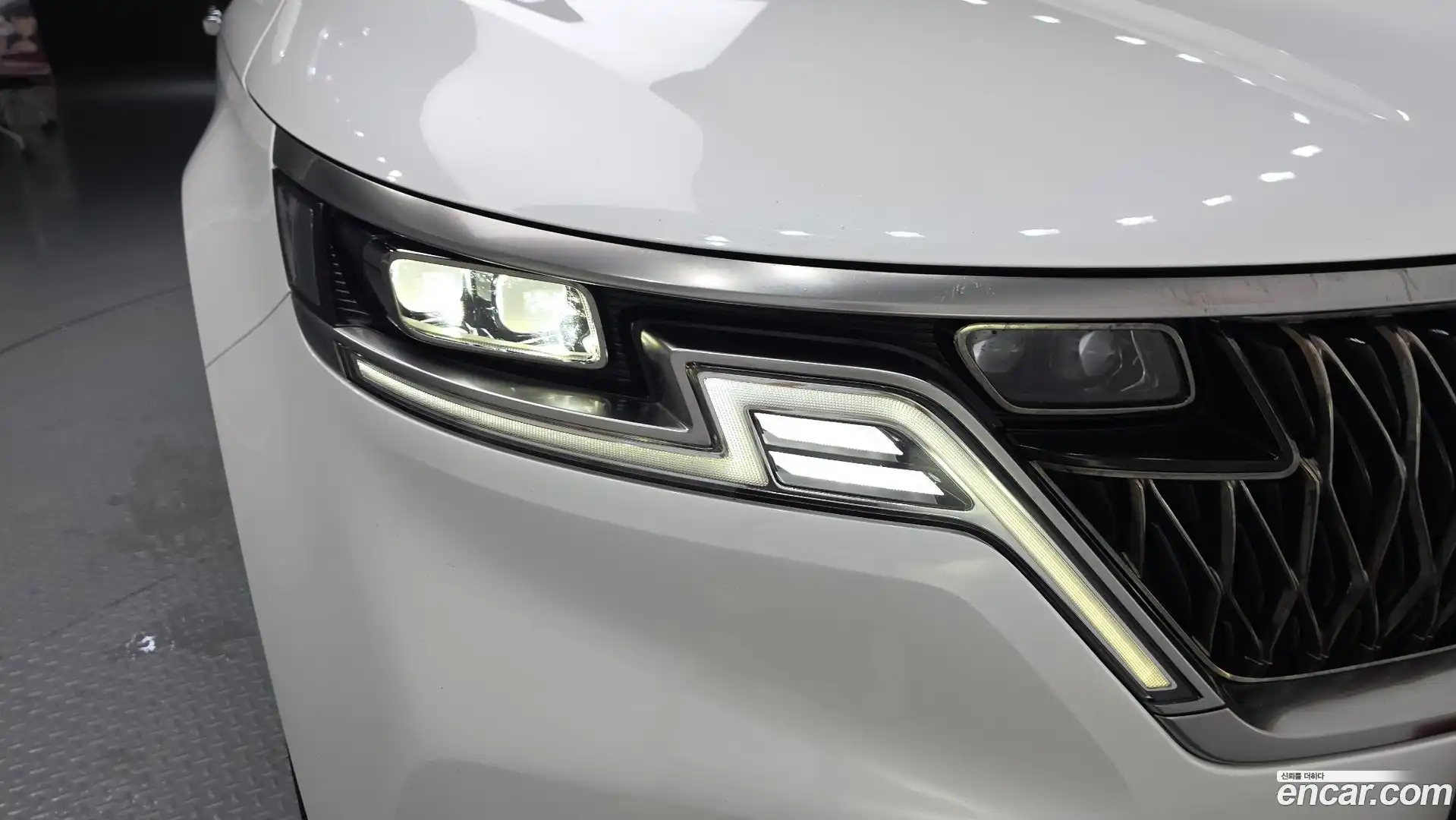 Canival Kia 2023.4-OUTER-032