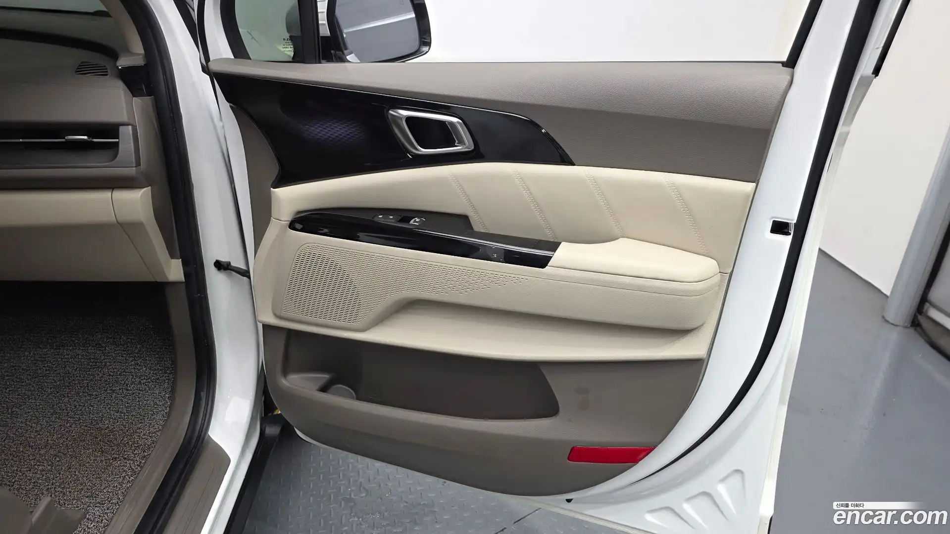 Canival Kia 2023.4-INNER-035
