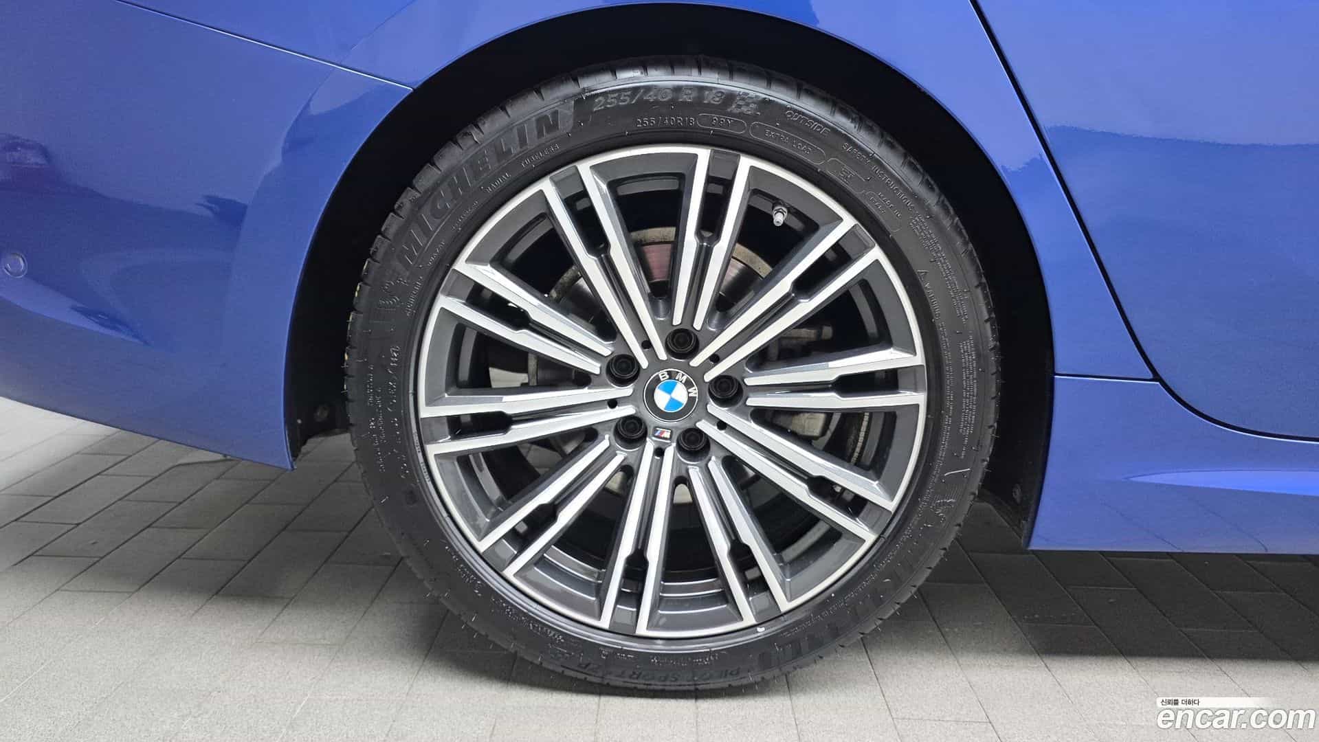 3-Series BMW 2022.1-OUTER-005
