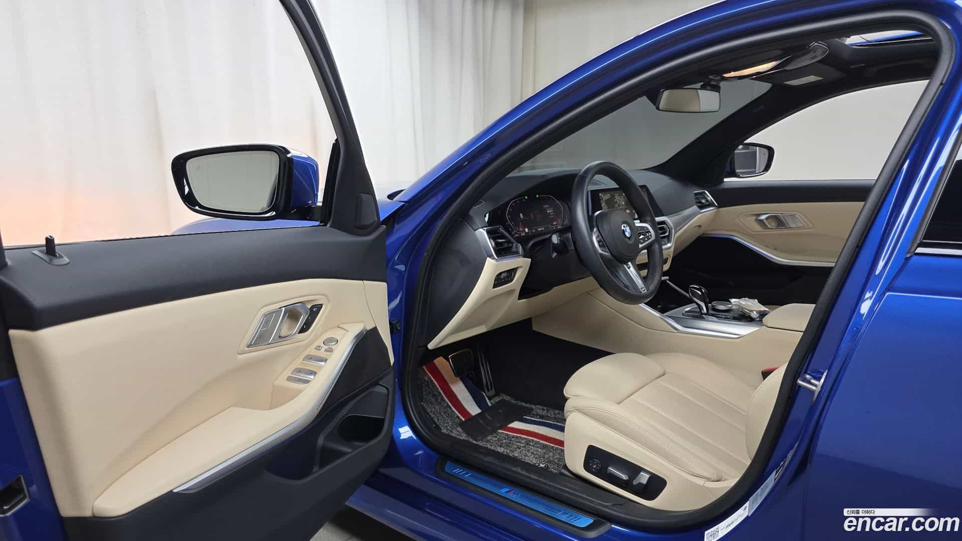 3-Series BMW 2022.1-INNER-010