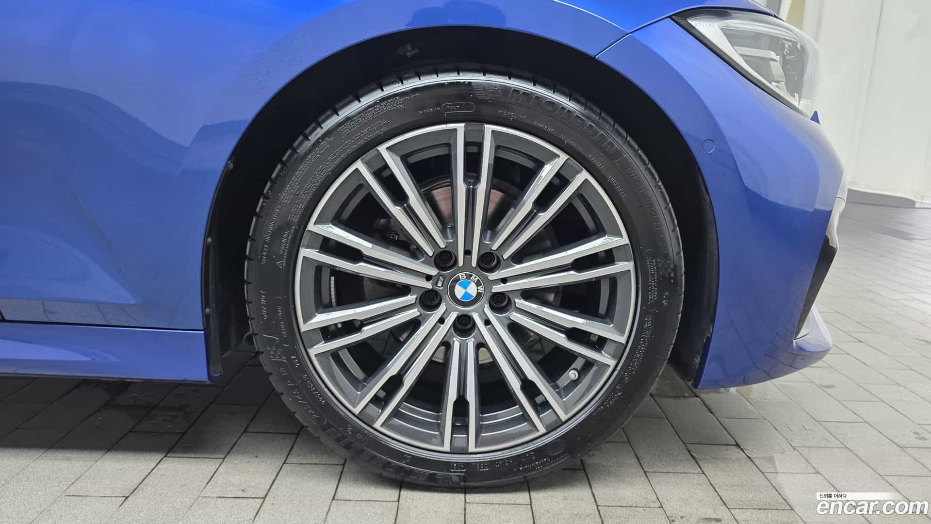 3-Series BMW 2022.1-OUTER-031