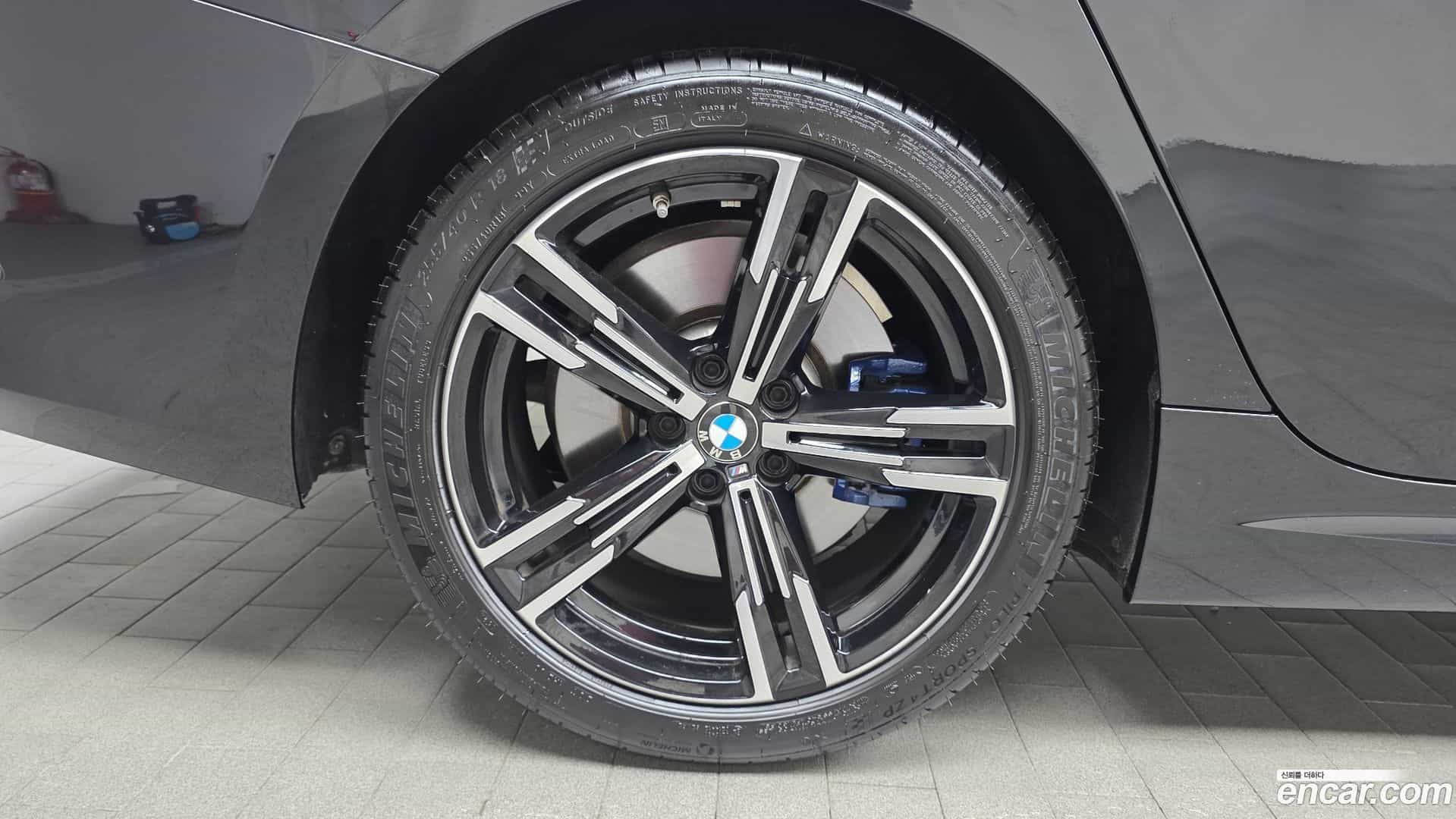 3-Series BMW 2024.9-OUTER-005