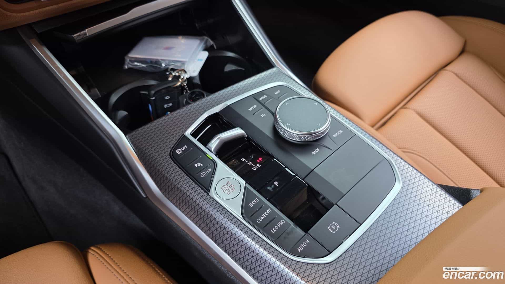 3-Series BMW 2024.9-INNER-009
