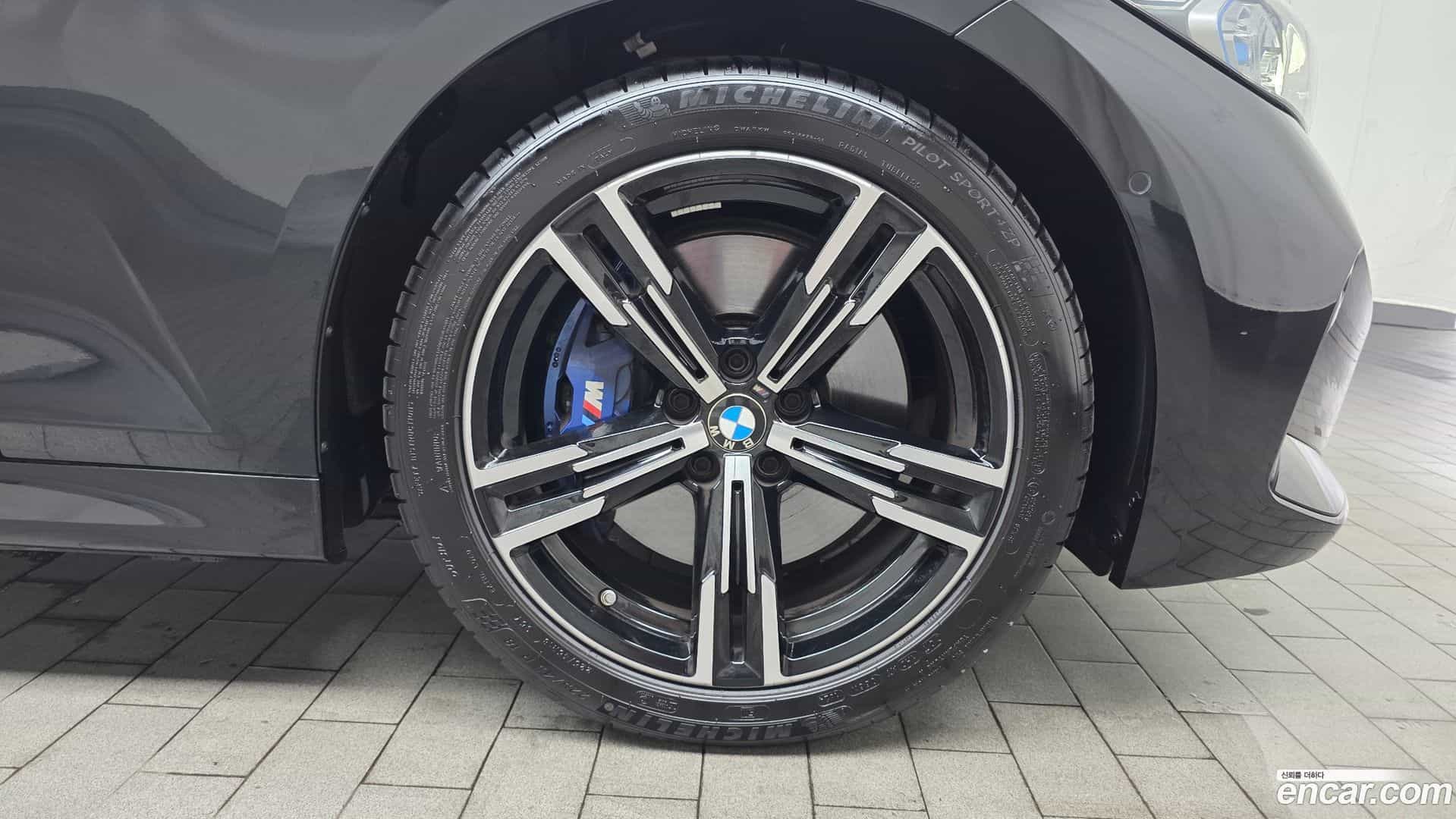 3-Series BMW 2024.9-OUTER-031