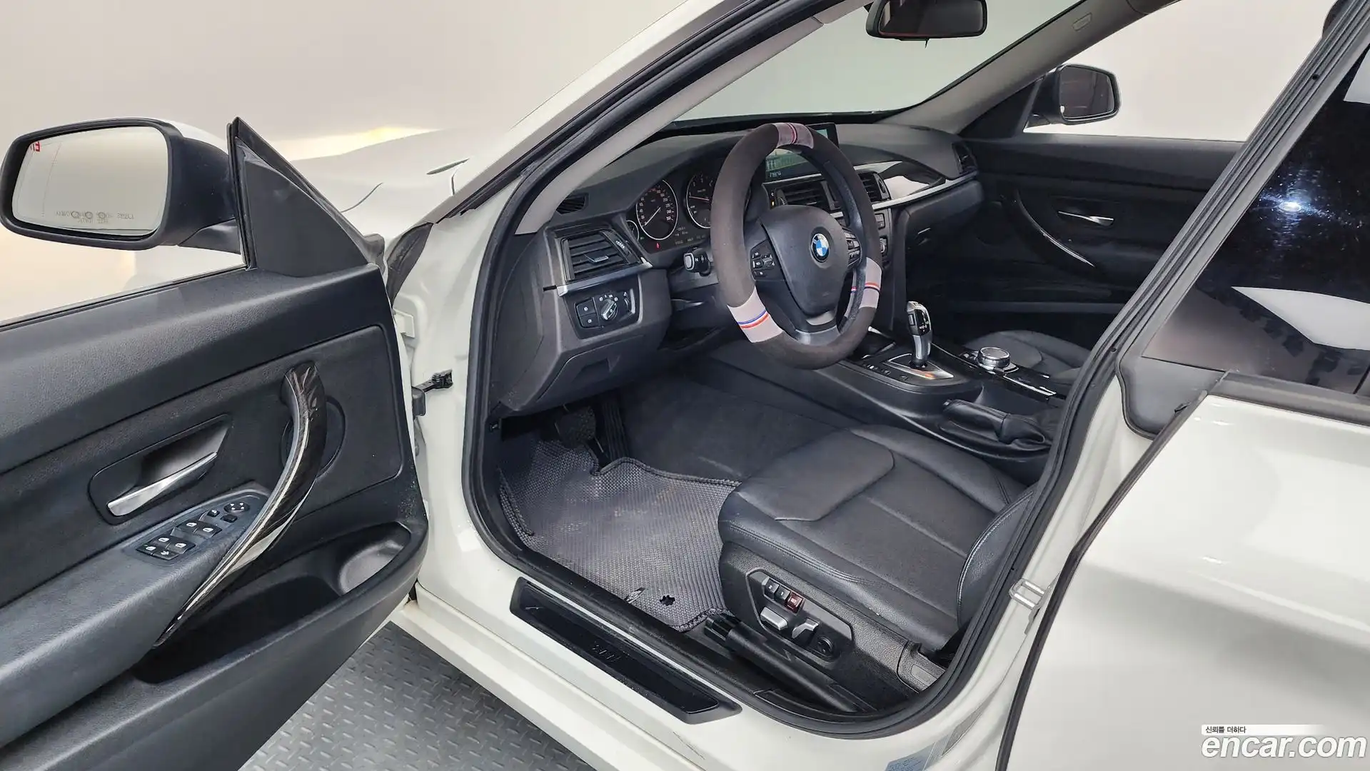 Gran Turismo BMW 2016.10-INNER-010