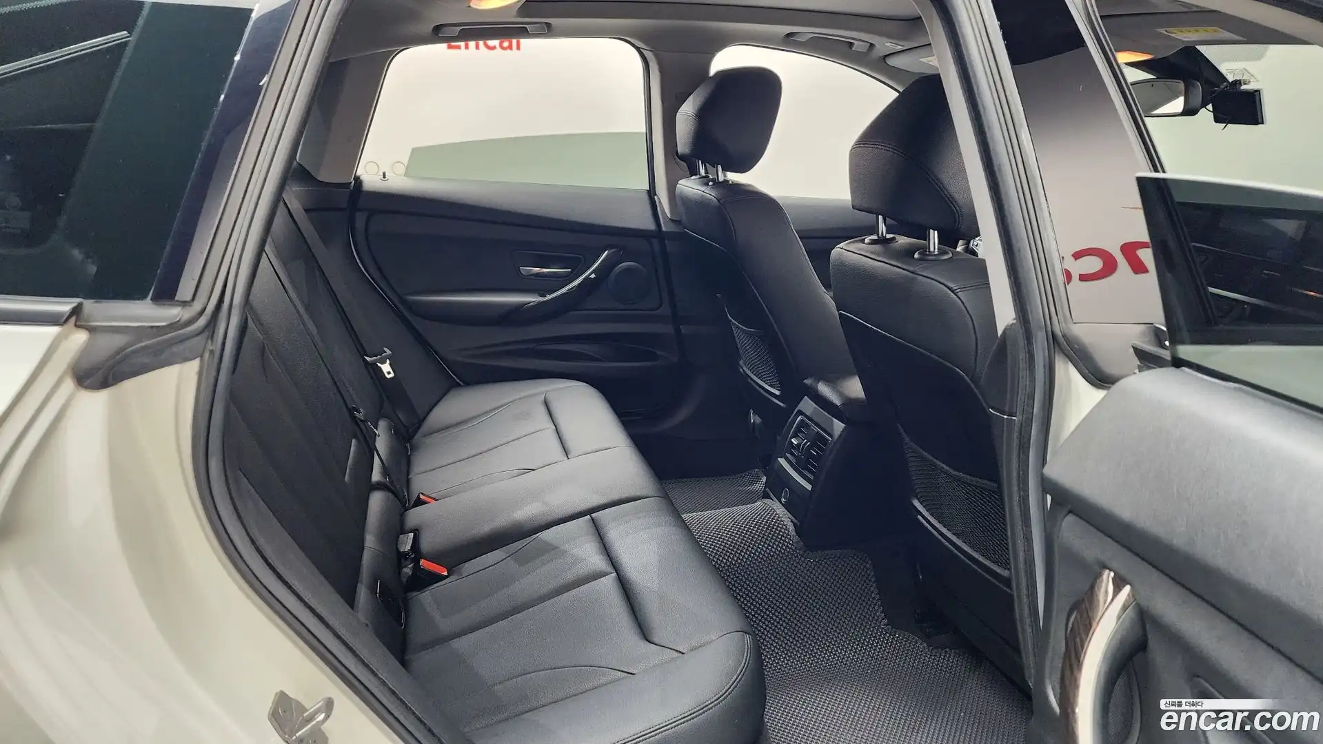 Gran Turismo BMW 2016.10-OPTION-015