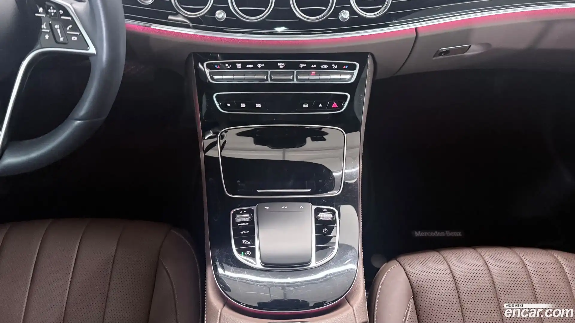 E-Class Mercedes-Benz 2023.8-INNER-009