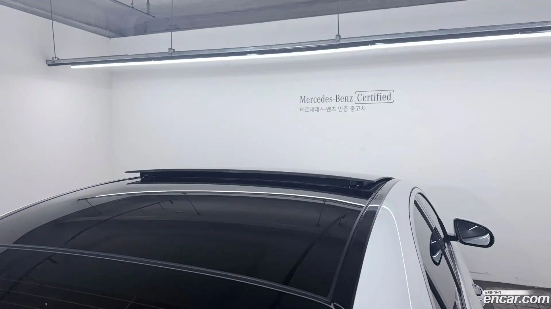 E-Class Mercedes-Benz 2023.8-OPTION-016