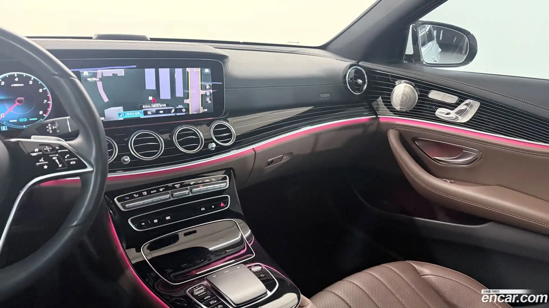 E-Class Mercedes-Benz 2023.8-OPTION-017